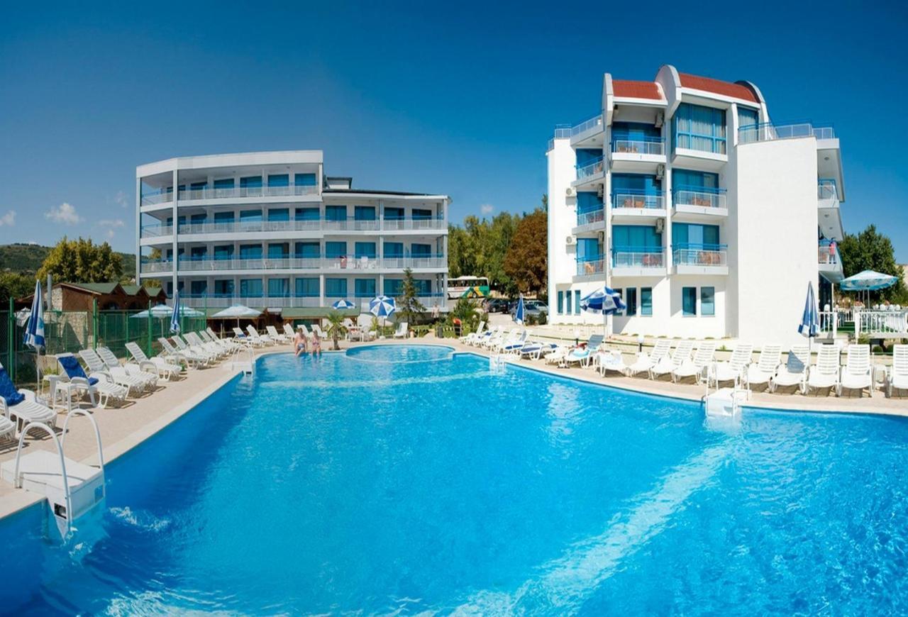 Hotel Iceberg Baltschik Exterior foto